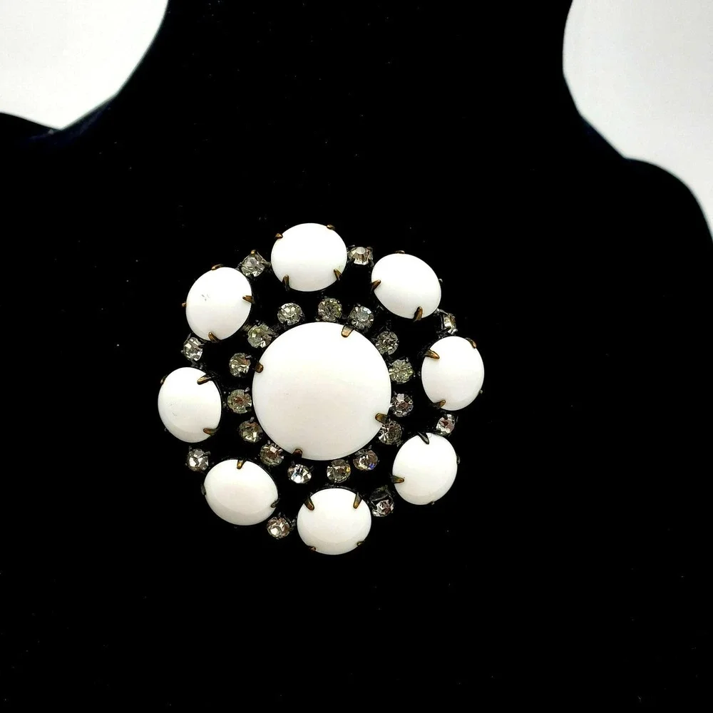 White Milk Glass Brooch Clear Rhinestone Round Pin Spring Summer Bride 1960s Vtg